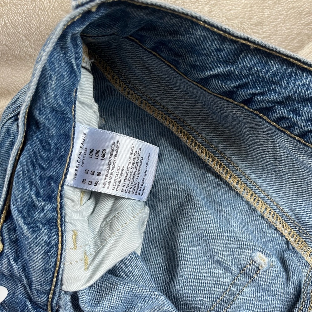 American eagle mom jeans - Picture 3 of 4